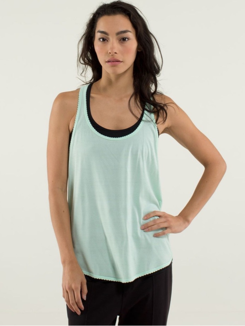 Lululemon 105 F Scoop Neck Tank Top Singlet Scalloped Edge
